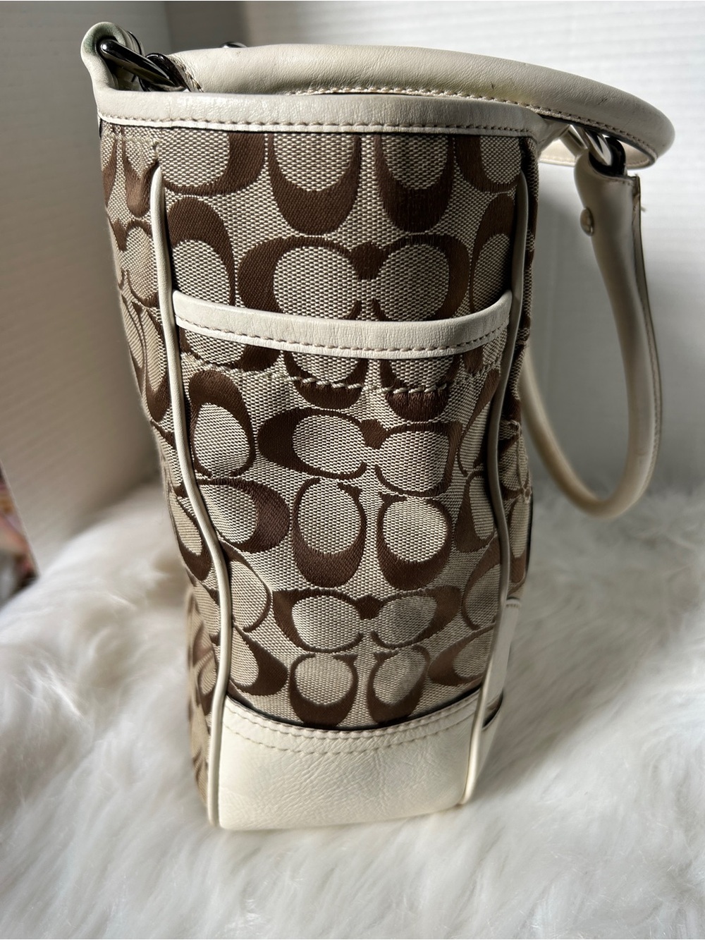 Coach Bleeker Daisy Appliqué Tote Bag in Beige/White/Green - Picture 10 of 12